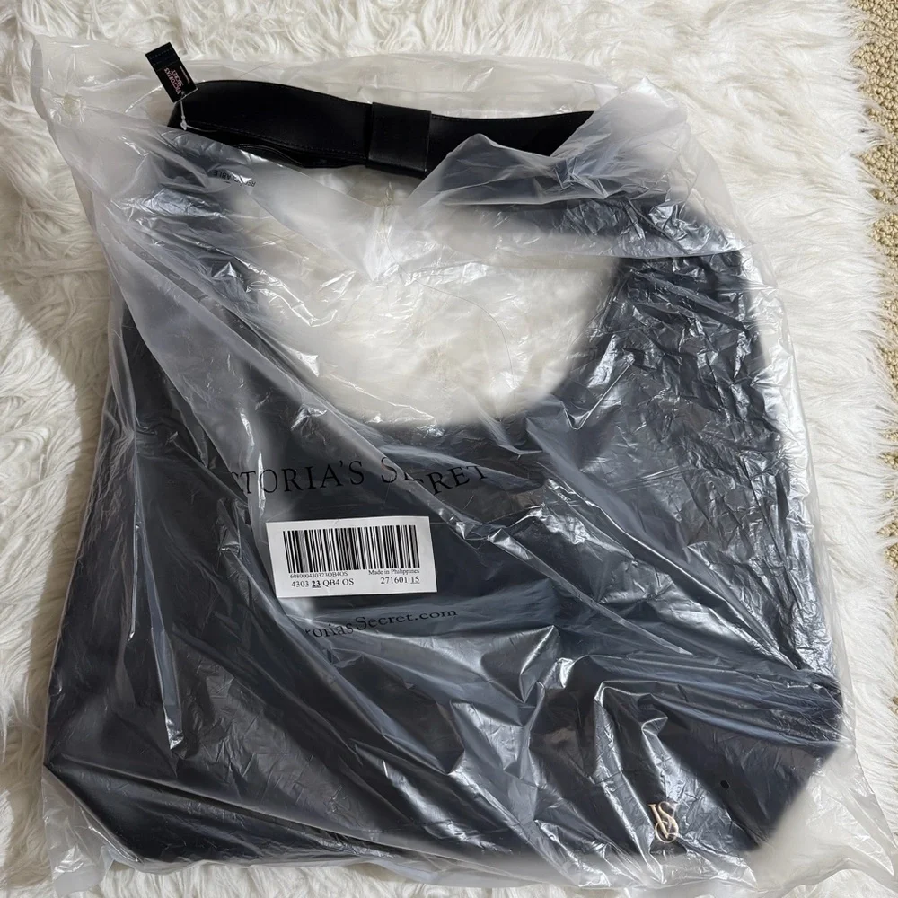 NWT Victoria’s Secret Black Faux Leather Purse Tote Bag Large